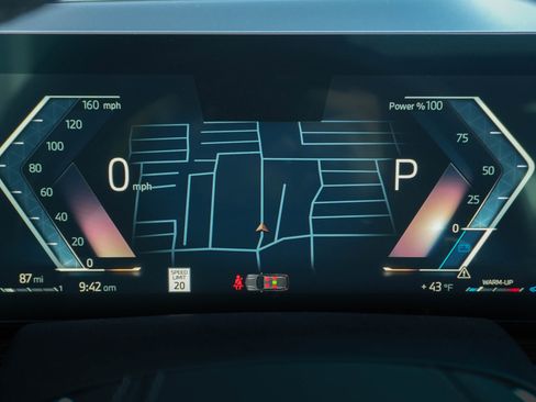 Certified 2025 BMW X7 xDrive40i image 21