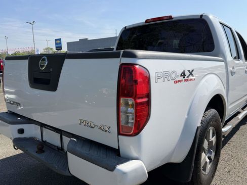 Used 2012 Nissan Frontier PRO-4X AWD/4WD image 8