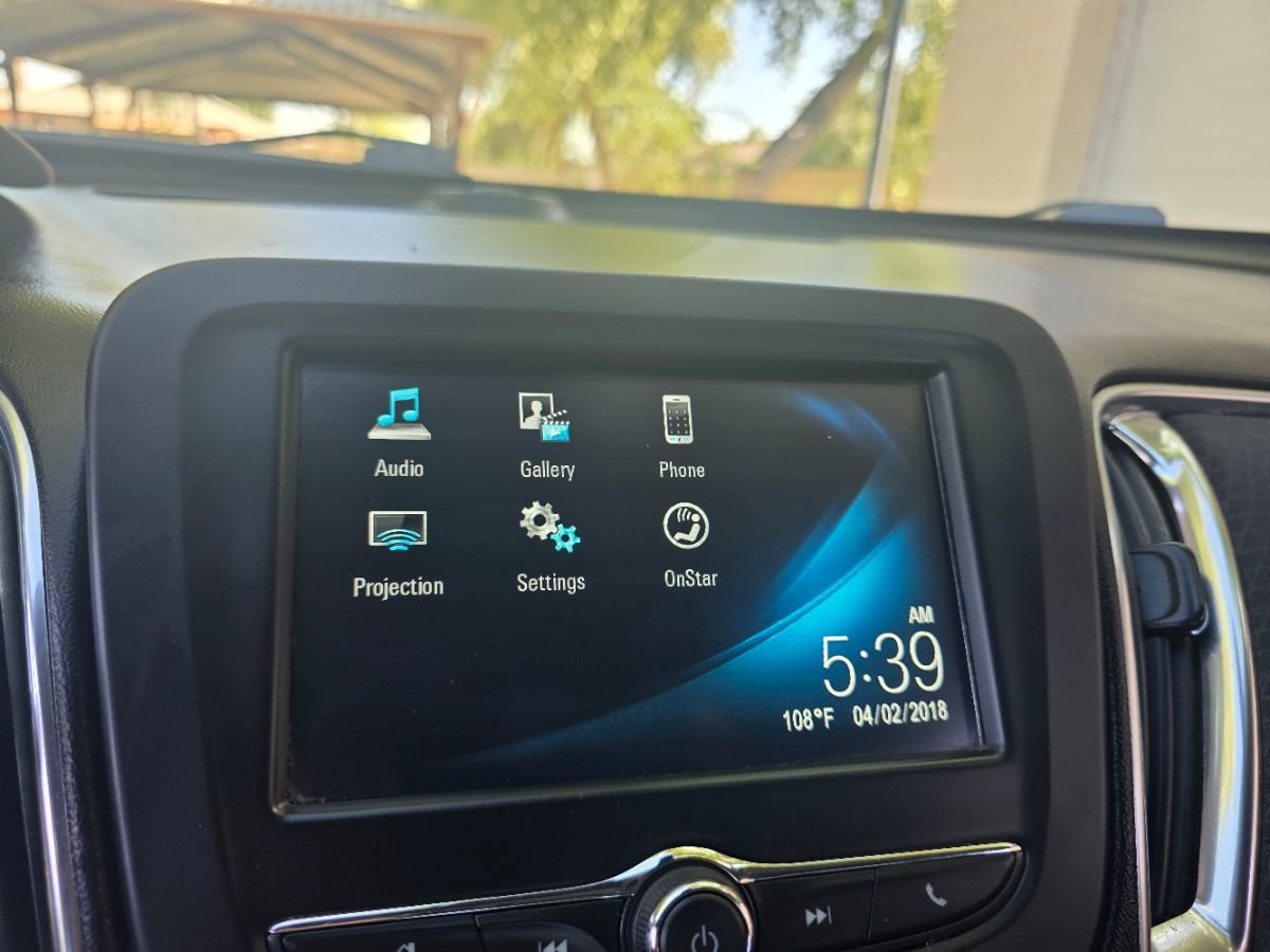 Used 2018 Chevrolet Malibu LT FWD image 34