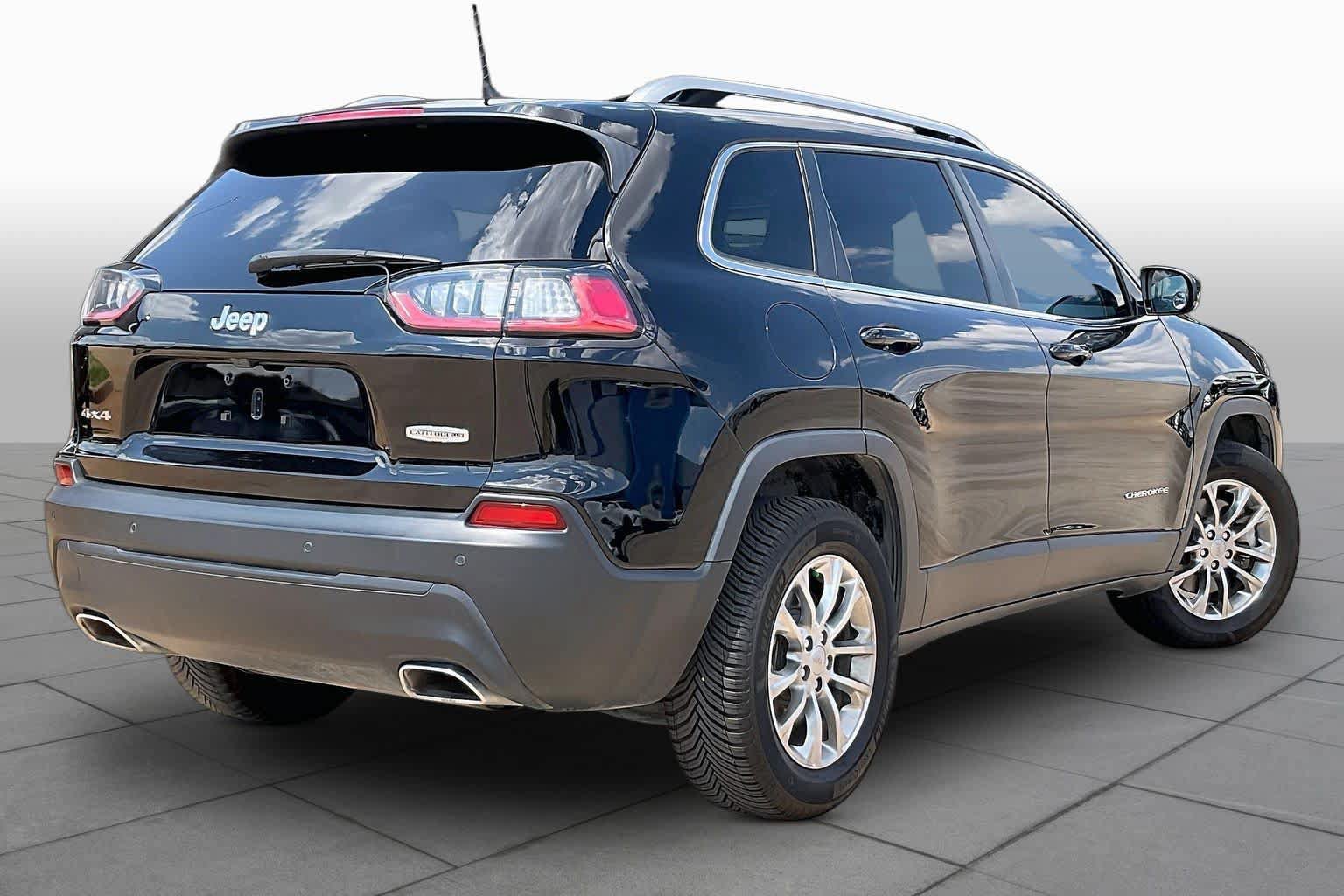 Used 2021 Jeep Cherokee Latitude Lux w/ Comfort/Convenience Group AWD/4WD image 14