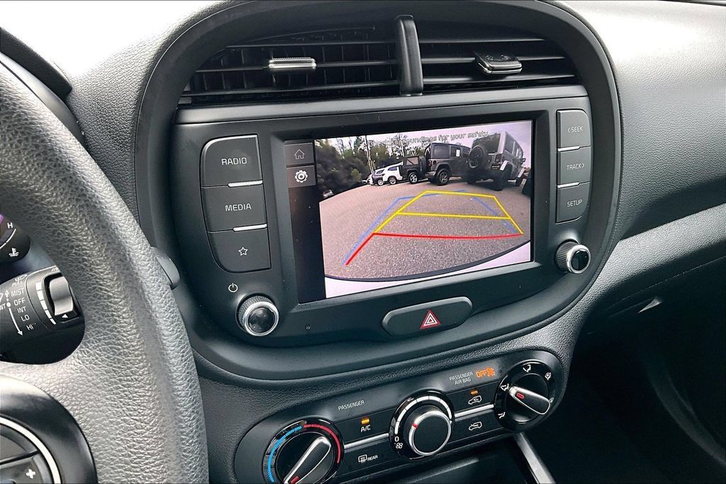 Used 2023 Kia Soul LX w/ Option Group 015 FWD image 14