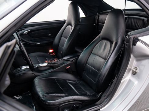 Used 2000 Porsche 911 Carrera 4 image 5