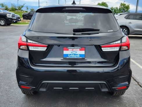Used 2024 Mitsubishi Outlander Sport ES AWD/4WD image 12