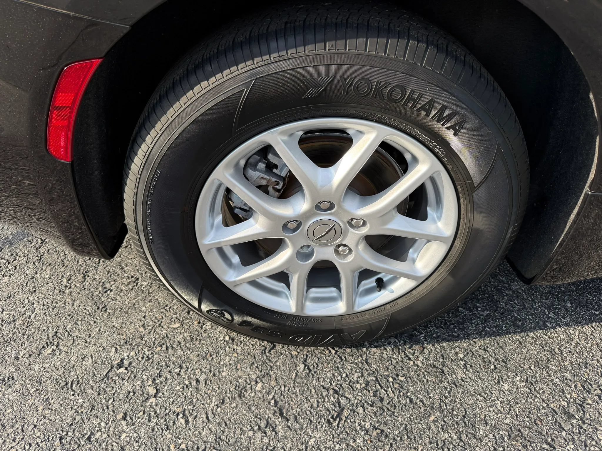 Used 2023 Chrysler Pacifica Touring-L FWD image 45