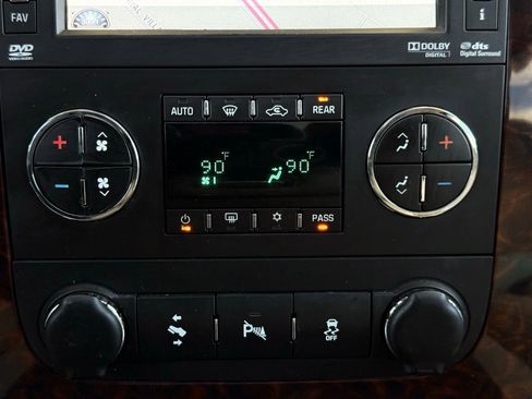 Used 2013 GMC Yukon Denali image 48