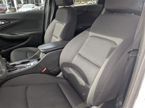 Used 2024 Chevrolet Malibu LT image 13