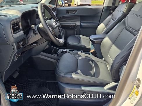 Used 2025 Ford Maverick Lariat w/ Black Appearance Package AWD/4WD image 5