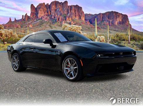 Used 2025 Dodge Charger R/T Scat Pack w/ Track Pack image 10