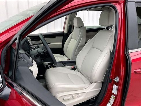 Certified 2026 Honda Odyssey EX-L image 8