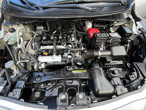 Used 2025 Nissan Versa SV image 32