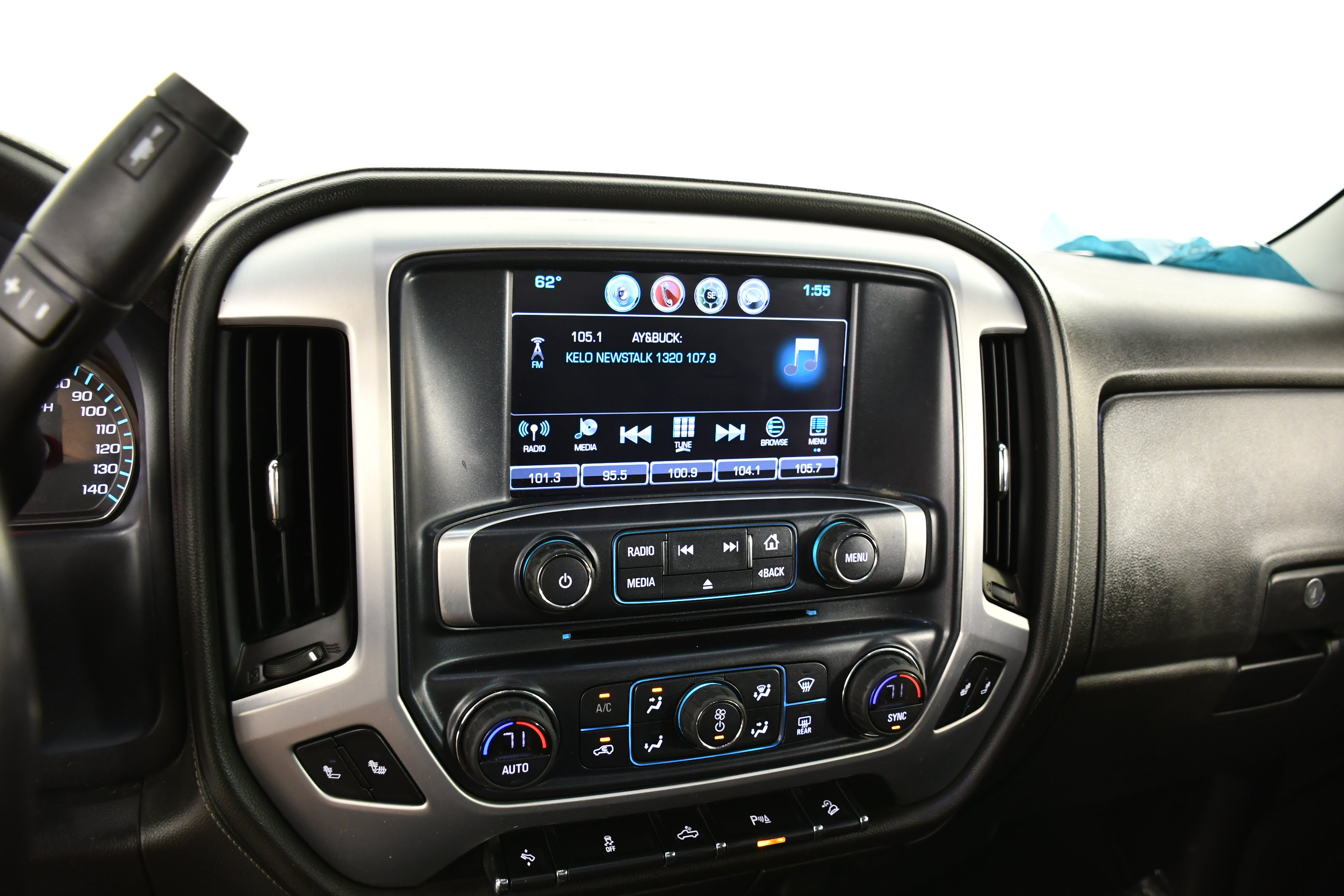 Used 2018 GMC Sierra 1500 SLE w/ SLE Value Package AWD/4WD image 22