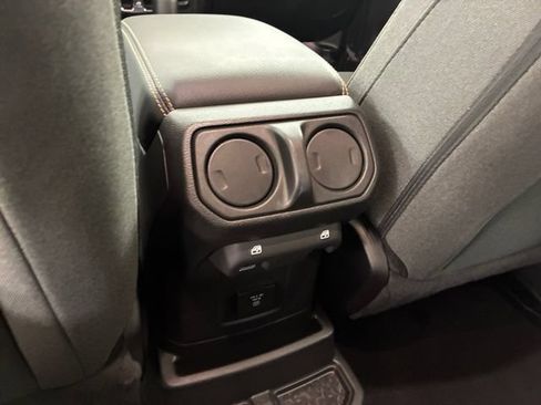 Used 2025 Jeep Wrangler Unlimited Sahara w/ Safety Group AWD/4WD image 19