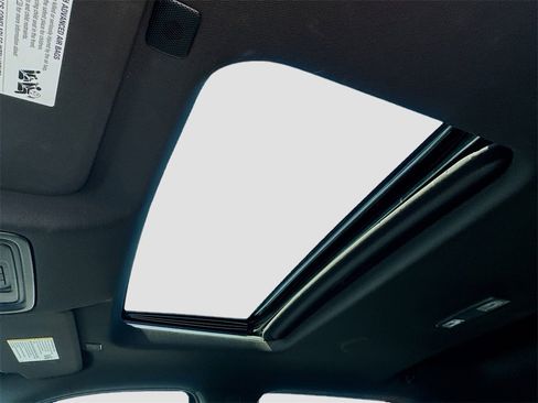 Used 2022 GMC Sierra 1500 AT4 w/ AT4 Preferred Package image 20