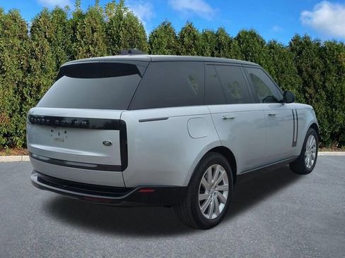 Used 2023 Land Rover Range Rover SE AWD/4WD image 4