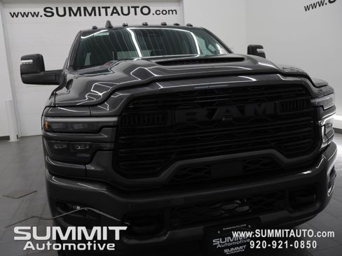 New 2026 RAM 2500 Laramie AWD/4WD image 20