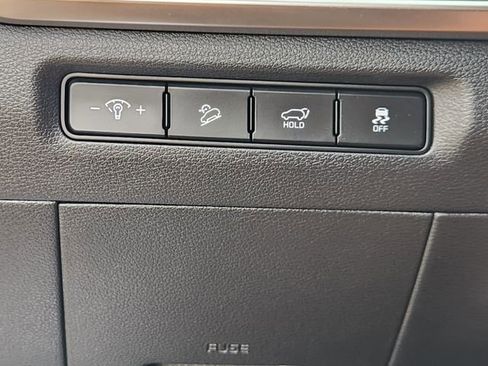 Used 2025 Kia Telluride S FWD image 21