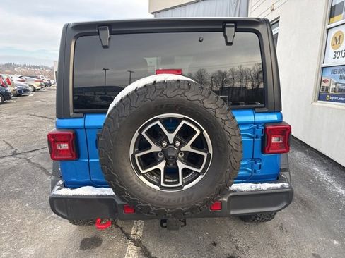 Used 2024 Jeep Wrangler Unlimited Rubicon image 4
