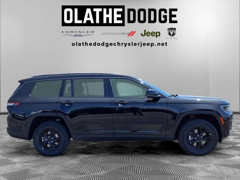 New 2026 Jeep Grand Cherokee L 4WD image 29