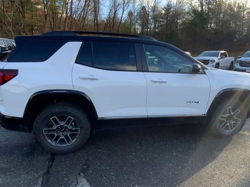 New 2026 GMC Terrain AT4 w/ Technology Package II image 10