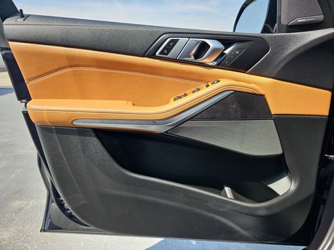 Used 2023 BMW X5 xDrive40i w/ M Sport Package image 27