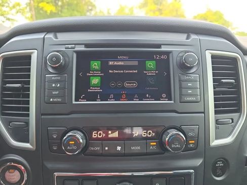 Used 2019 Nissan Titan SV w/ SV Convenience Package RWD image 27