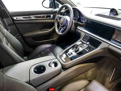 Used 2018 Porsche Panamera 4S AWD/4WD image 33