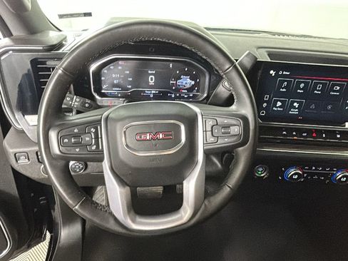 Used 2024 GMC Sierra 1500 Elevation AWD/4WD image 17