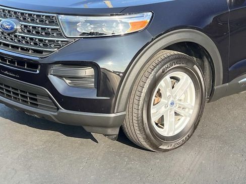Certified 2024 Ford Explorer XLT AWD/4WD image 9