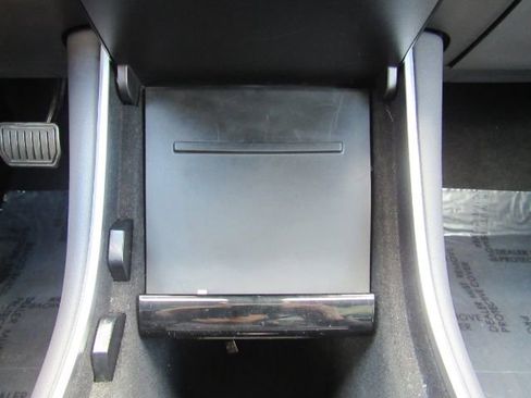 Used 2019 Tesla Model 3 Standard Range Plus image 42