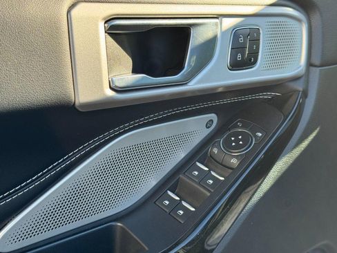 Used 2022 Ford Explorer ST w/ Equipment Group 401A image 17