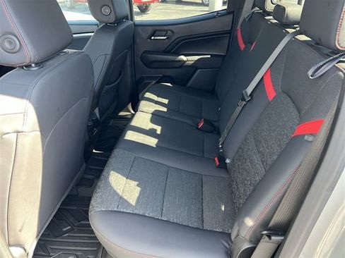 Used 2024 Chevrolet Colorado Z71 w/ Z71 Convenience Package 2 image 29