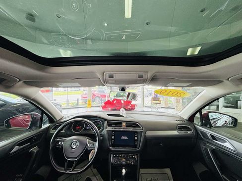 Used 2019 Volkswagen Tiguan SE w/ Panoramic Sunroof Package FWD image 53