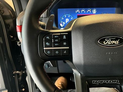 Used 2025 Ford F150 Raptor AWD/4WD image 23