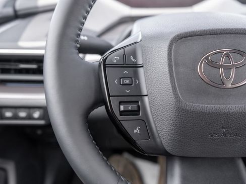 Used 2026 Toyota Prius XLE AWD/4WD image 21