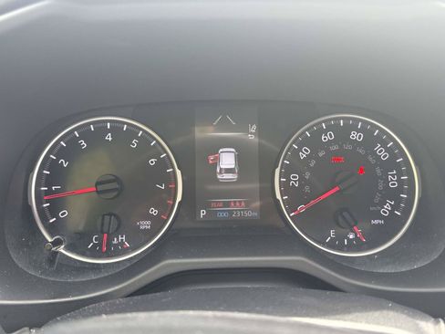 Used 2021 Toyota RAV4 LE AWD/4WD image 24