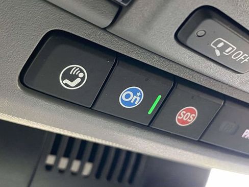 Used 2022 Chevrolet Silverado 1500 LTZ w/ Z71 Off-Road Package image 34