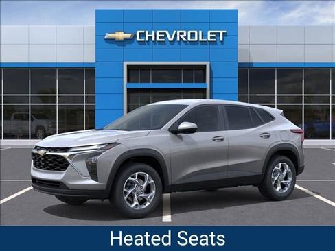 New 2026 Chevrolet Trax LS image 2