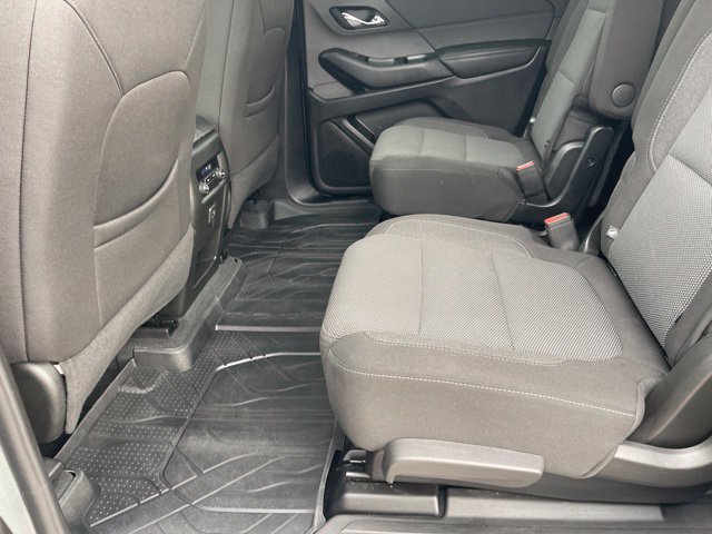 Used 2023 Chevrolet Traverse LT FWD image 24