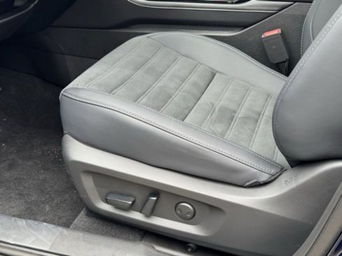 New 2025 Mitsubishi Outlander SEL image 19