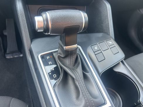 Used 2025 Kia Sportage LX image 24