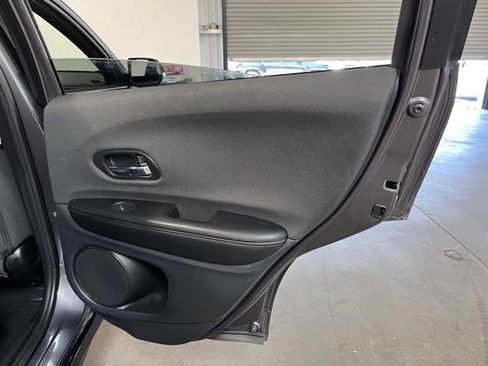 Used 2021 Honda HR-V Sport image 15