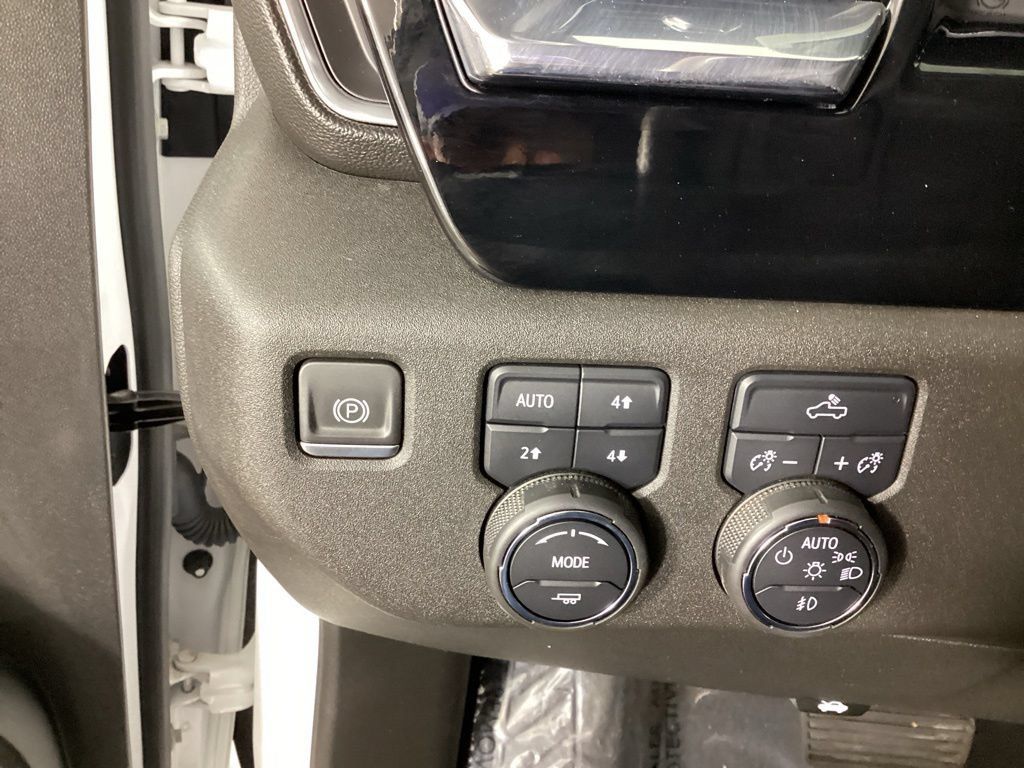 Used 2023 Chevrolet Silverado 1500 RST AWD/4WD image 20