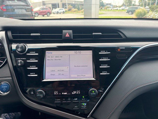 Used 2018 Toyota Camry XLE FWD image 16