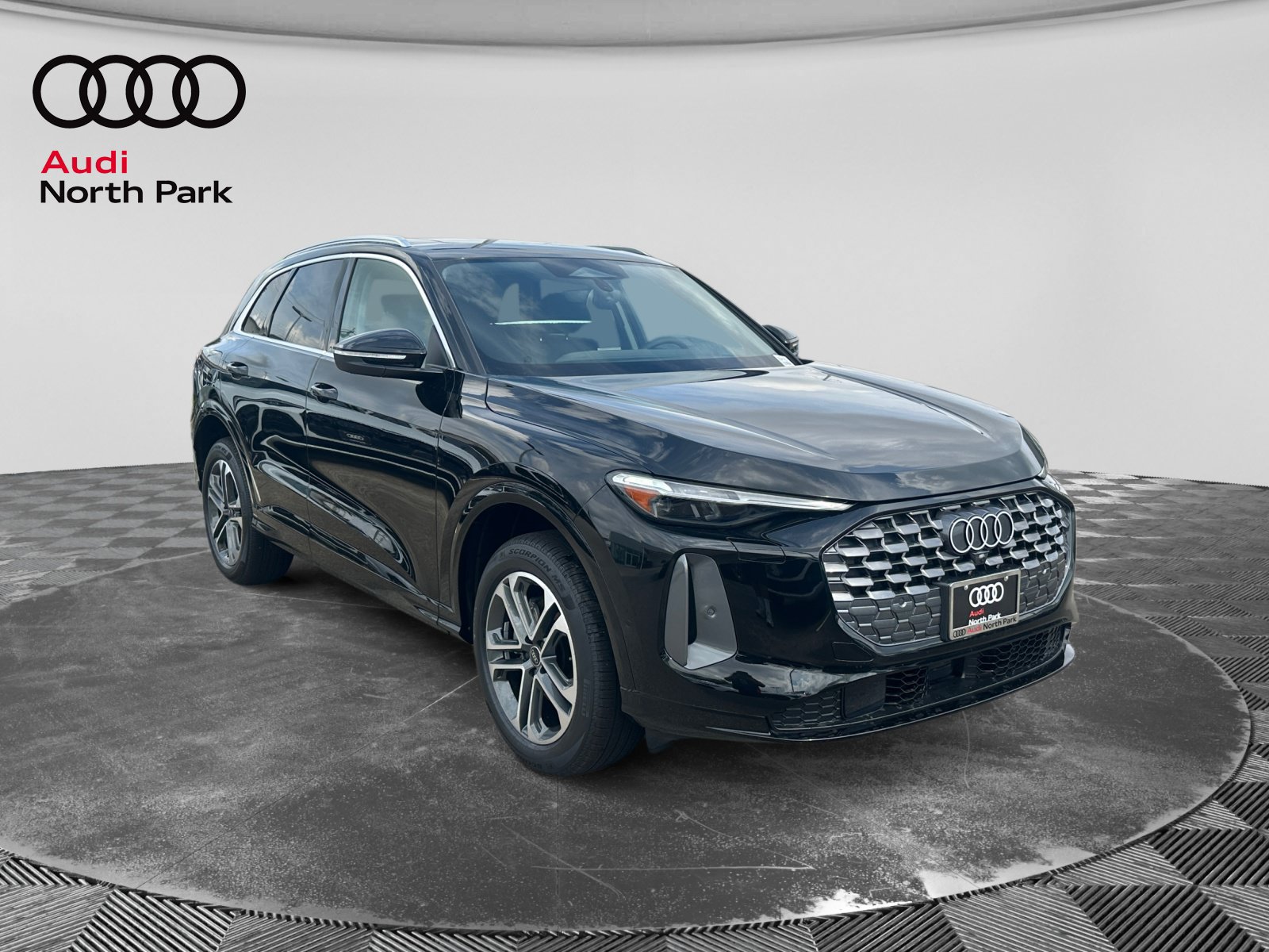 New 2026 Audi Q5 Premium Plus AWD/4WD image 7