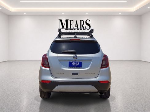 Used 2018 Buick Encore Essence FWD image 4