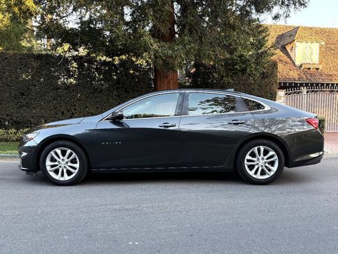 Used 2016 Chevrolet Malibu LT image 3