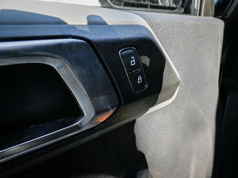 Used 2021 Ford Bronco Badlands image 15