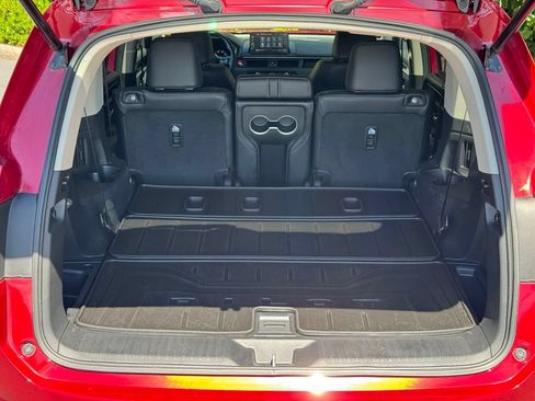 Certified 2025 Honda Pilot Touring image 36