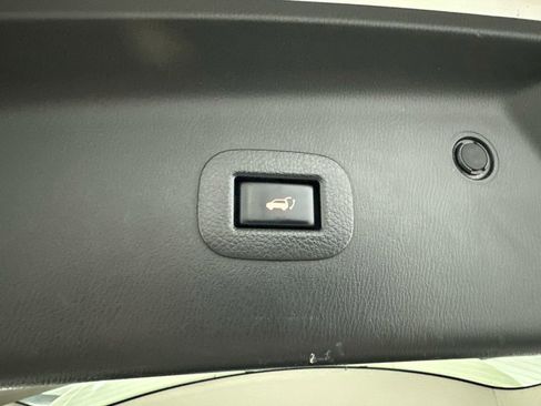 Used 2019 Nissan Armada SL w/ Premium Package AWD/4WD image 21