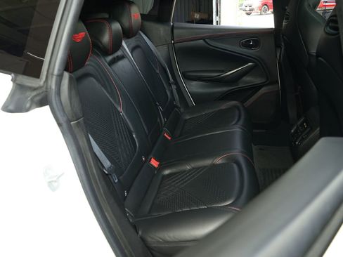 Used 2021 Aston Martin DBX AWD/4WD image 21